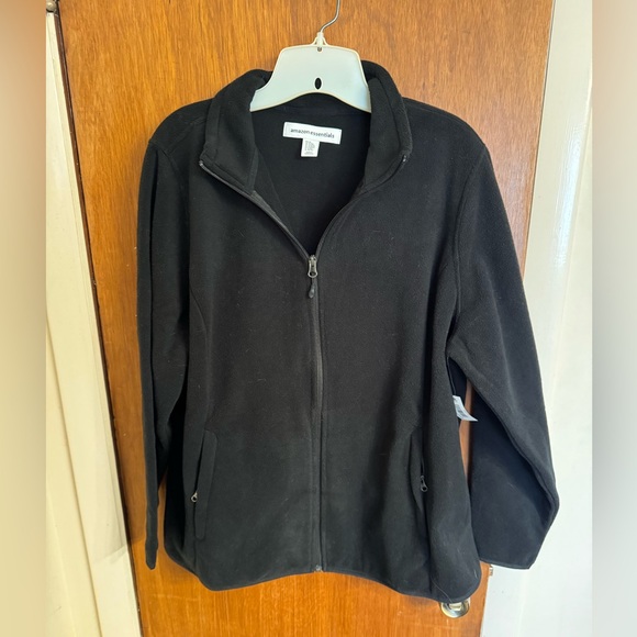 New with tags, solid black ladies fleece, zip up jacket, 1X by Amazon Essentials - Picture 1 of 17